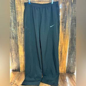 Nike Dri Fit Adult Pants Size XL Track Pants Athletic Pants Black w/ Gray